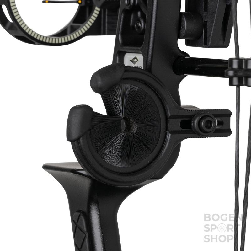 Diamond Compound Bow Package Edge XT